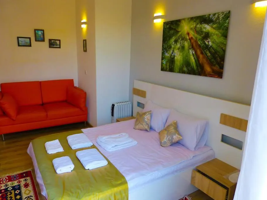 Live-Inn Stunning Apartment On Azneft Sq With President Palace & Old City Views Baku