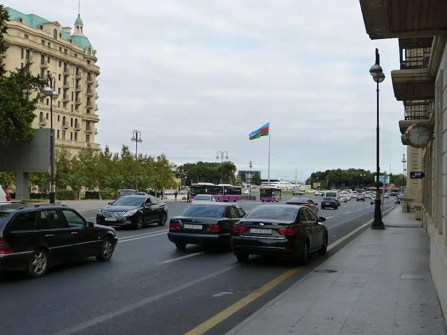 Live-Inn Stunning Apartment On Azneft Sq With President Palace & Old City Views Baku 0*,  Azerbejdżan